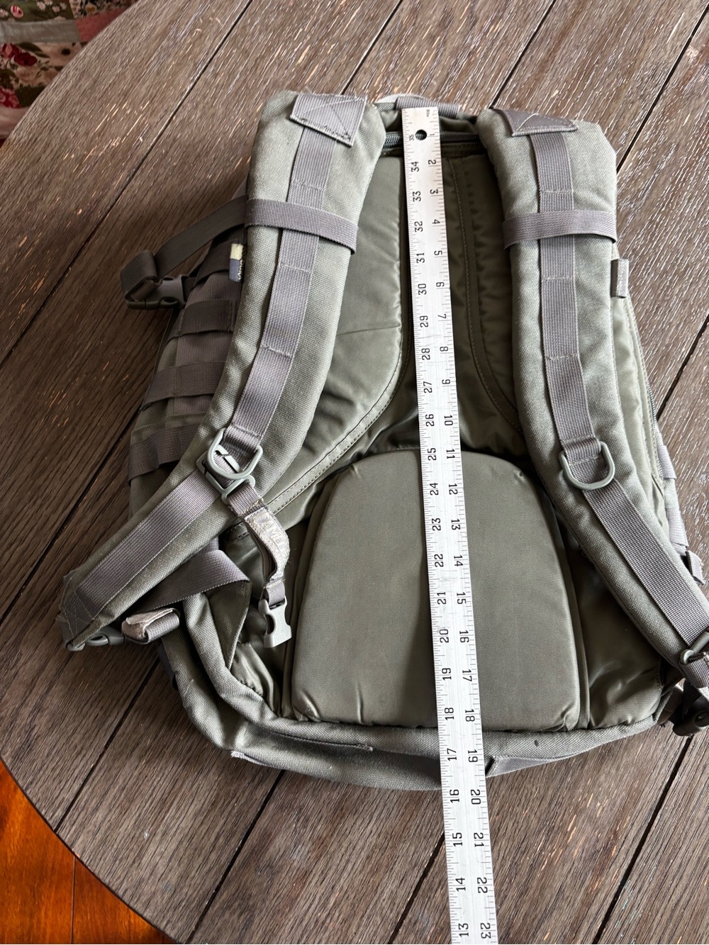 CamelBak Olive Green Tactical Sling Backpack - Picture 4 of 6